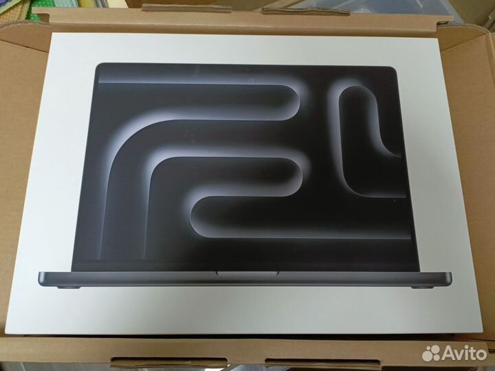 Коробки от Macbook 16