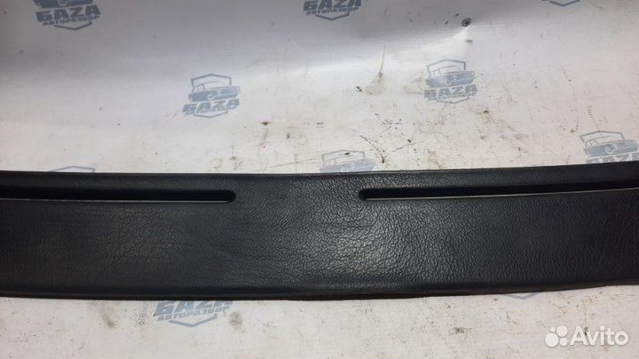 Накладка на торпедо Bmw 7-Series E32 M30B30 1989