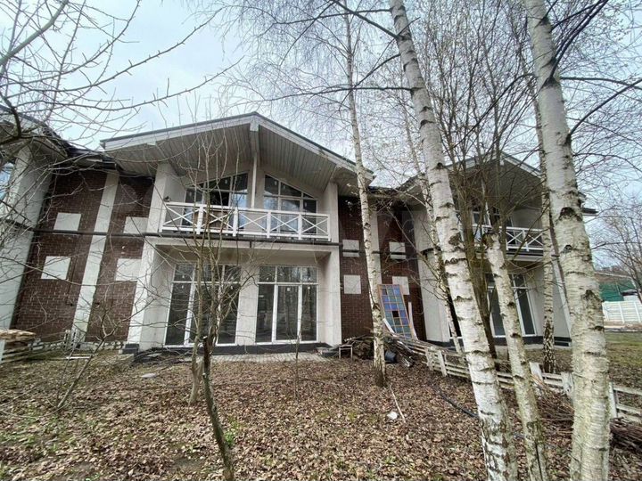 Таунхаус 235 м² на участке 2,6 сот.