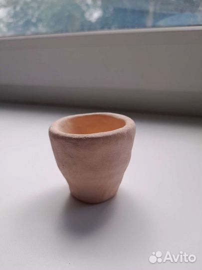 Керамика ручной работы маленький горшочек