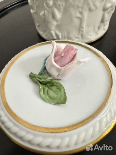 Ваза шкатулка Capodimonte, Италия