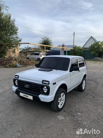 LADA 4x4 (Нива) 1.7 МТ, 2012, 200 000 км