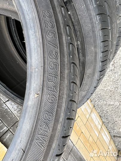 Yokohama 104ZR 35/35 R19 28