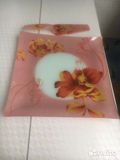 Тарелка большая с лопаточкой