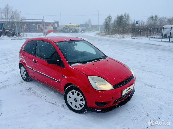 Ford Fiesta 1.3 МТ, 2005, 233 551 км