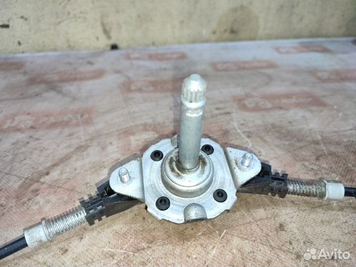 Стеклоподъемник задний правый Mitsubishi Colt