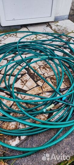 Шланг поливочный 50м и 40м отдам