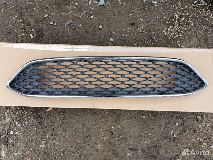 Решетка радиатора Ford Focus 3 Фокус 3 2016