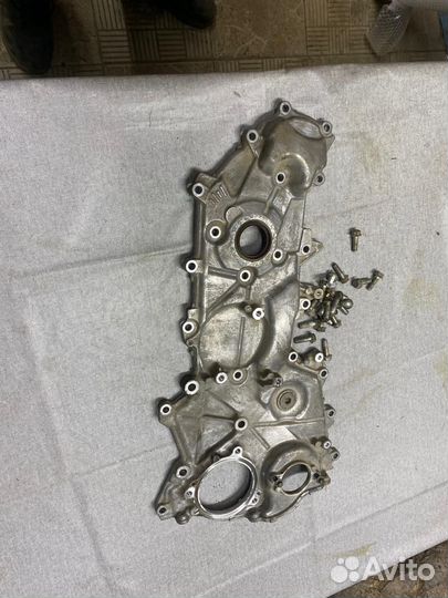 Передняя крышка двигателя Rav4 XA 50 XV 70