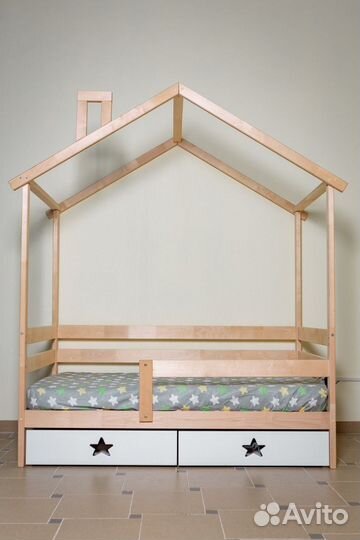 Кровать домик