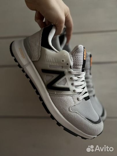 Кроссовки мужские новые New Balance 43