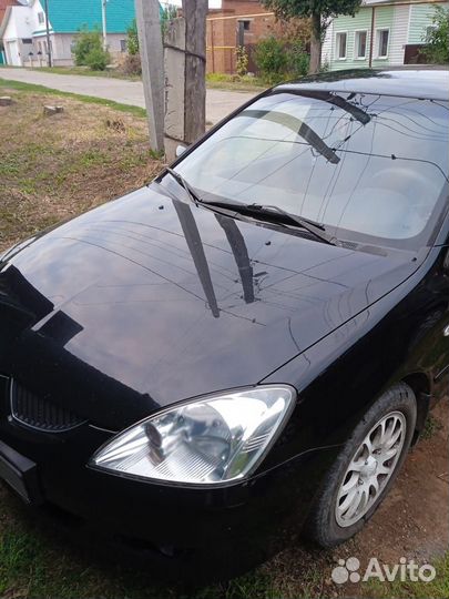 Mitsubishi Lancer 1.3 МТ, 2004, 220 000 км