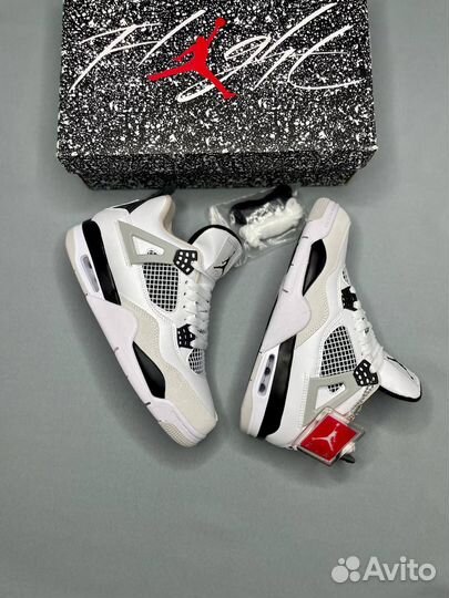 Кроссовки Air Jordan 4 зимние с мехом