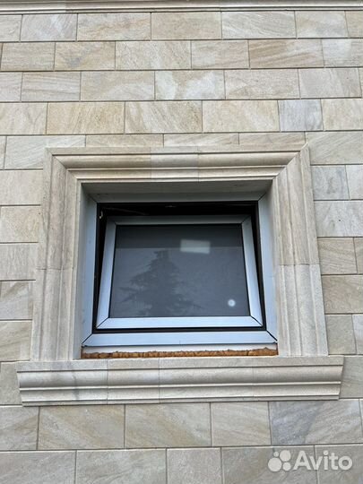 Окна пластиковые квадратные Rehau