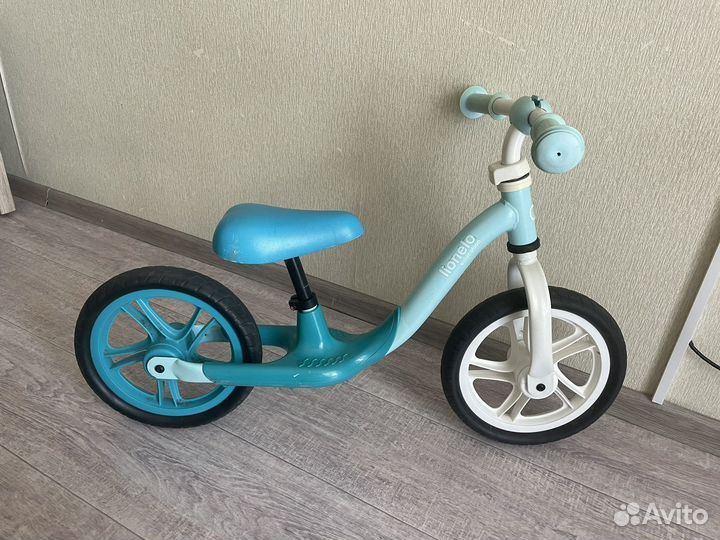 Беговел lionelo