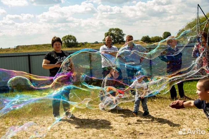 Шоу гигантских мыльных пузырей