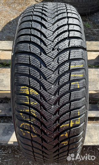 Michelin Alpin A4 215/60 R16