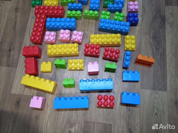 Большой конструктор-кубики