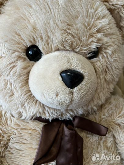 Плюшевый медведь большой