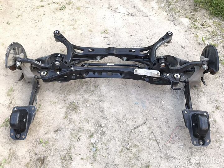 Задний подрамник (балка) 3Q0505235AA Passat B8