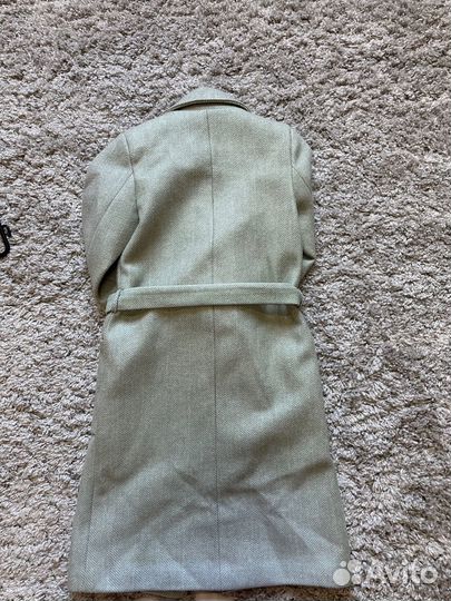 Пальто осеннее 42