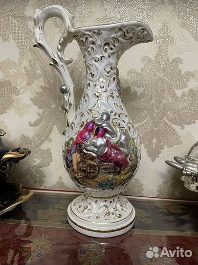 Ваза антикварная Каподимонте