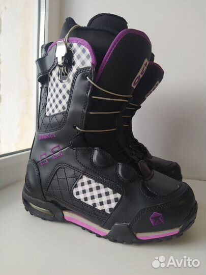 Ботинки для сноуборда женские 36-37