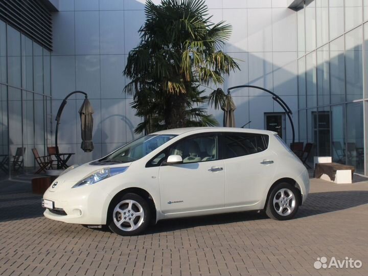 Nissan Leaf AT, 2011, 69 000 км