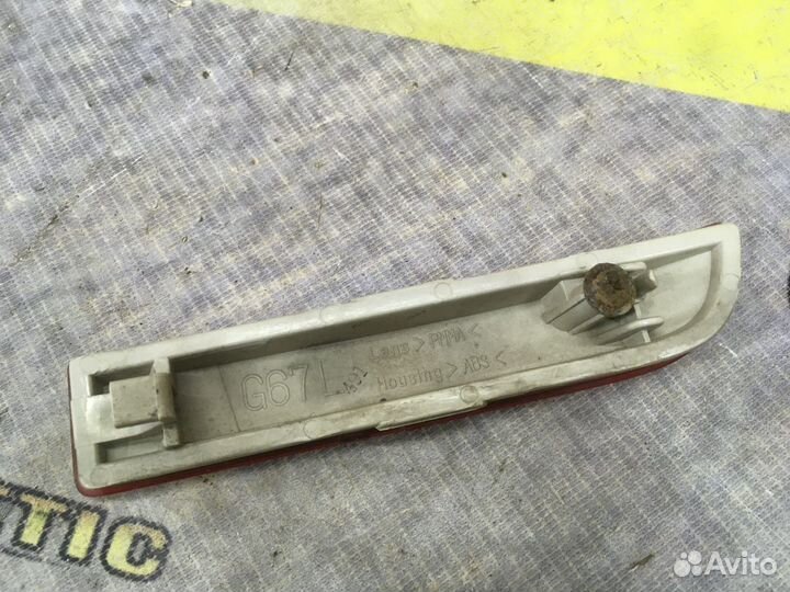 Отражатель в задний бампер (катафот) Альфард l