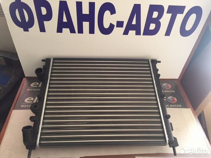 Радиатор охлаждения Renault Logan 2005-2008 без AC