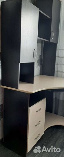 Компьютерный стол