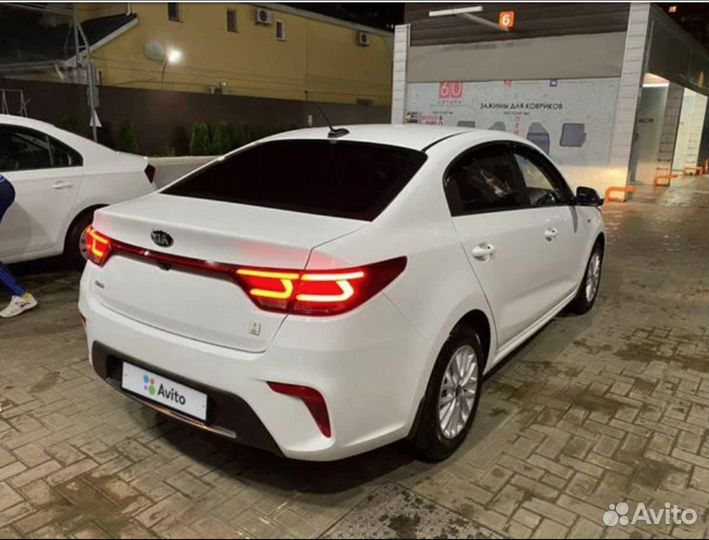 Водитель-женщина на авто компании оплата ежедневно