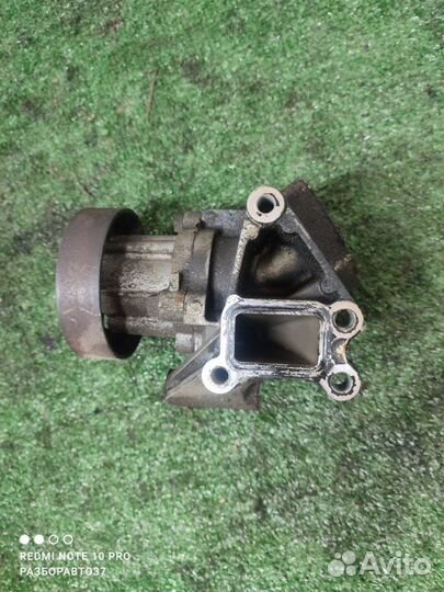 Помпа Nissan X-Trail T30 QR25DE 2006