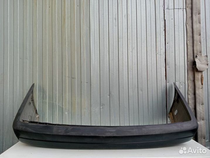 Бампер задний Volkswagen Passat B3 седан RP 1.6