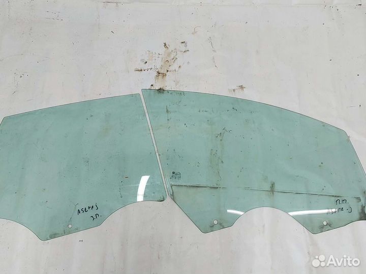 Заднее правое стекло Opel Astra J/ Опель Астра