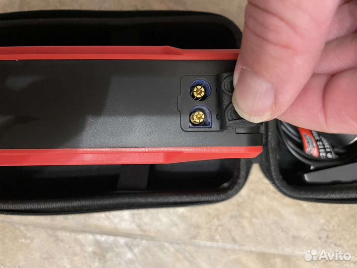 Зарядное устройство