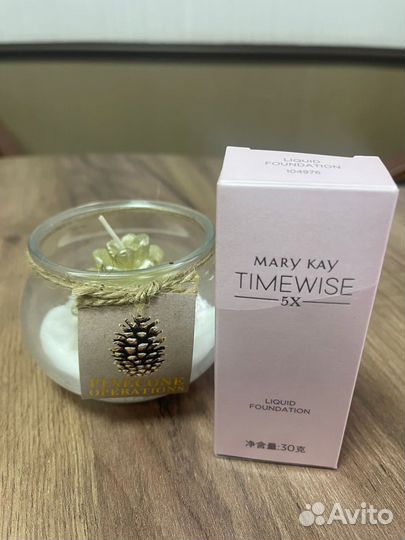 Тональная основа Mary Kay бежевый