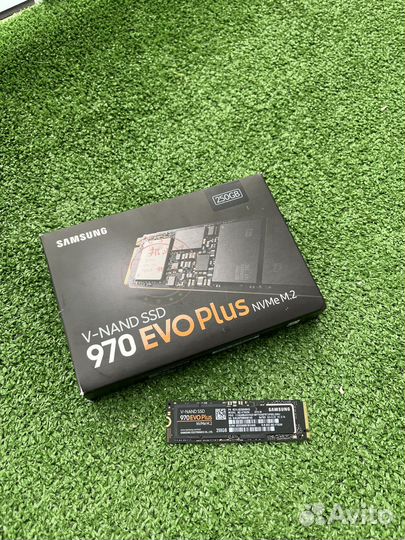 SSD M.2 накопитель Samsung 970 EVO Plus 256 гб