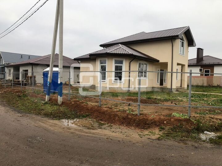 Коттедж 186,4 м² на участке 7 сот.