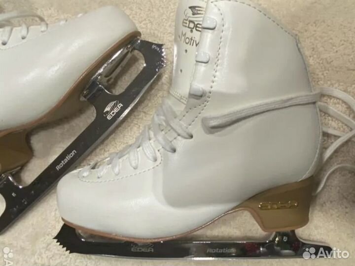 Фигурные коньки edea 215