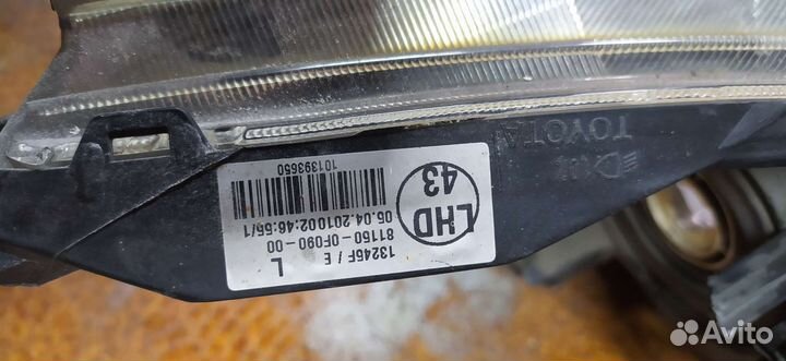 Фара лев toyota verso