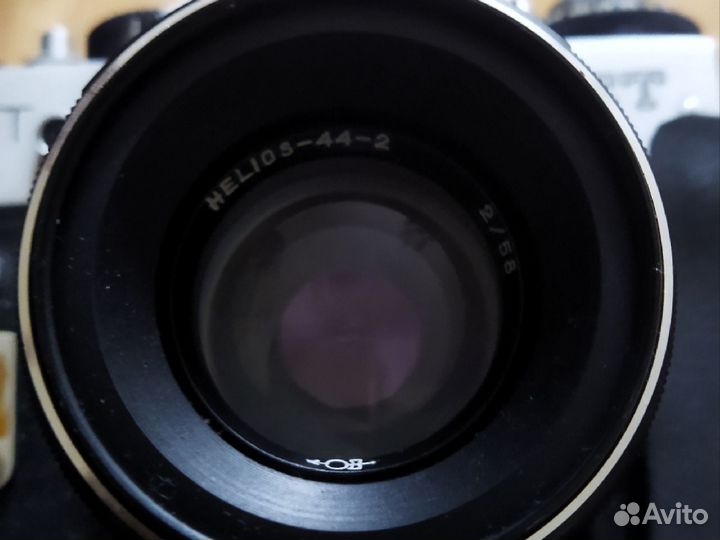 Фотоаппарат Зенит-ет, объектив Helios-44-2 СССР