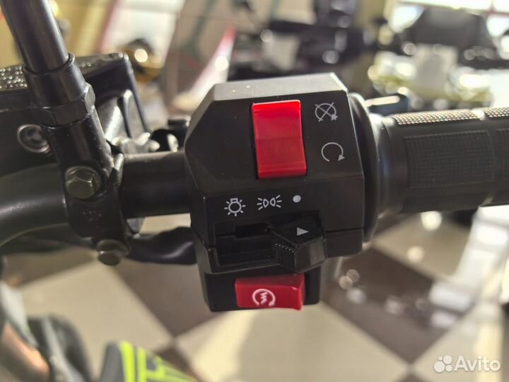 Avantis Tourist 250 171 мотор для дальних поездок