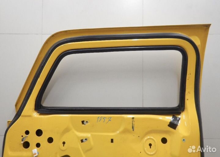 Дверь передняя правая Hummer H3 2005-2010