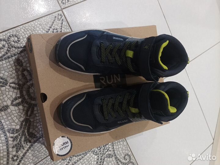 Ботинки, кеды высокие 36