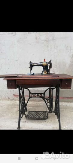 Швейная машинка ножная