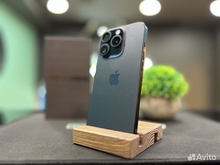 iPhone 15 Pro, 256 ГБ