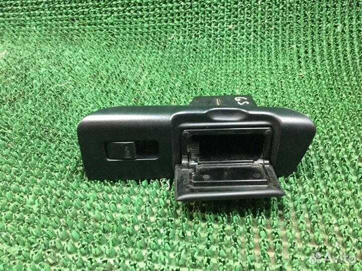 Кнопка управления стеклоподъемником задняя левая