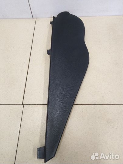 Накладка (кузов внутри) Hi Lux 2015