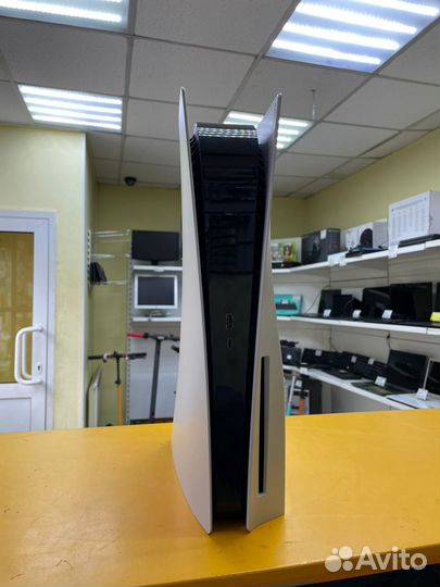 Под восстановление приставка Sony PlayStation 5